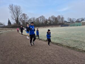 Mit Weihnachtsfreude bei Sache